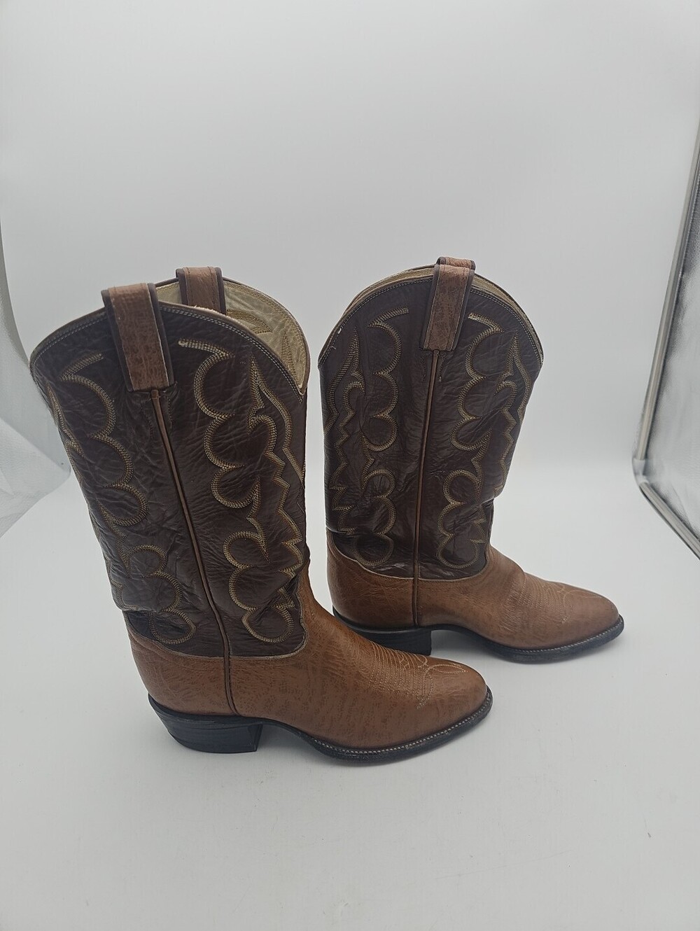 Mint Tony Lama 8052 boots. Vintage Men's 8 (Narrow) fits Women's size 9.5.